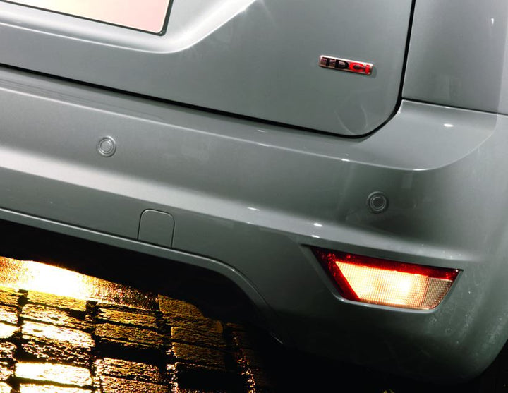 Original Ford Focus 2008-2011 Park-Pilot-System hinten, fahrzeugspez. Einbausatz