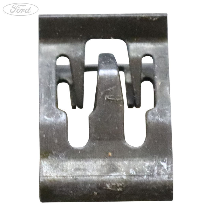Mustang Armaturenbrett-Verkleidungs-Clip M6x18mm 2015-