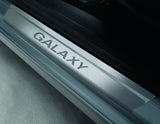 Original Ford Galaxy 2006-2015 Einstiegszierleisten vorne mit Galaxy-Logo