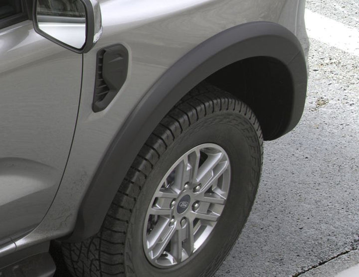 Original Ford Ranger Radhausverbreiterung vorne und hinten, mattschwarz