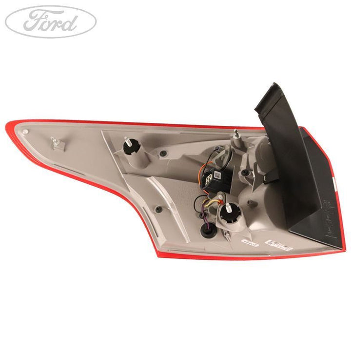 Original Ford Focus ab 2014 Hintere Außere Rückleuchte LED rechts 2033122