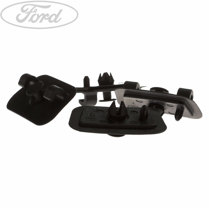 Original Ford HINTERE TÜRVERKLEIDUNG KLAMMER 1339580