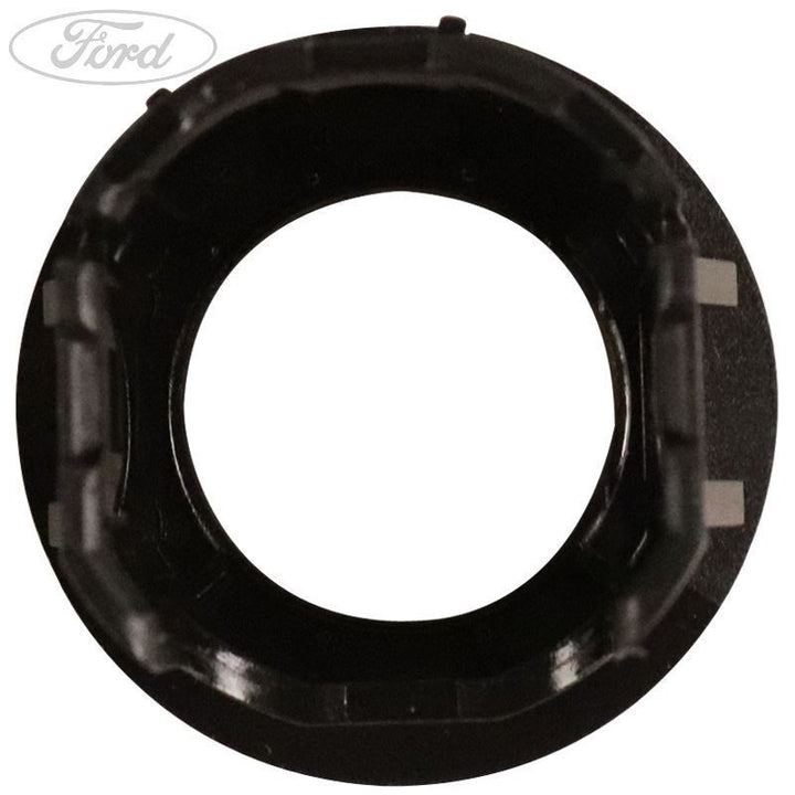 Ford Focus 2014-2018 Einparksensorhalterung hinten links 1904899