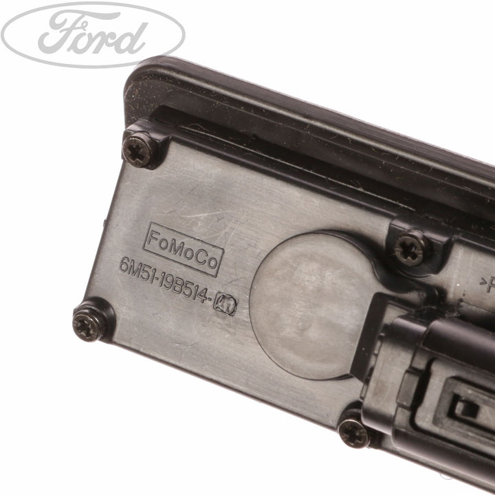 Original Ford Focus 2007-2011 Schalter Heckklappenentriegelung 1857085