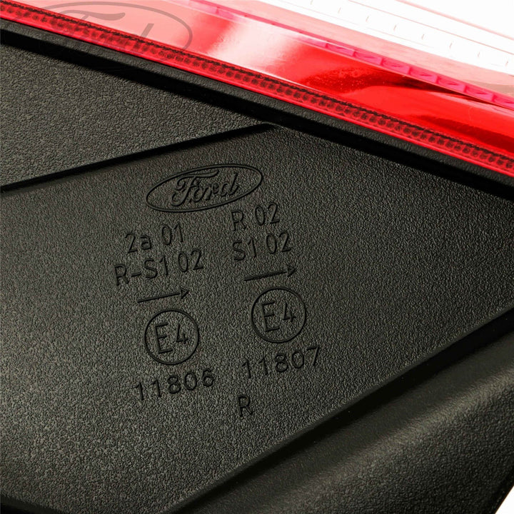 Original Ford Focus  Rear Tail Light Lamp Cluster inkl. Glühlampen 08-11 1520757