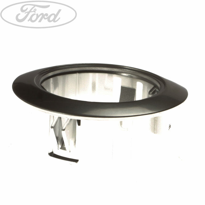 Original Ford Focus 2007-2011 Ring Bodenkonsole 1561267