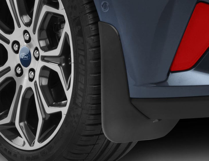 Original Ford Focus Schrägheck vorn und hinten Schmutzfänger konturiert 2018-
