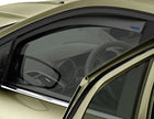 Ford Kuga 2012-2020 ClimAir* Windabweiser, Seitenfenster vorne, dunkel getönt 2170146