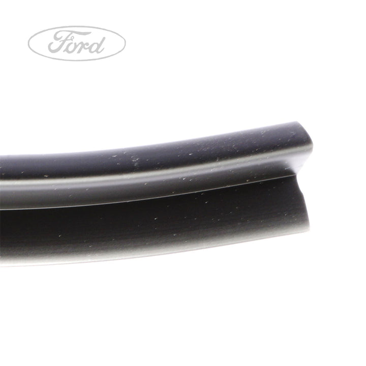 Ford Focus 2008-2012 Windschutzscheiben-Dichtungseinsatz 1388614