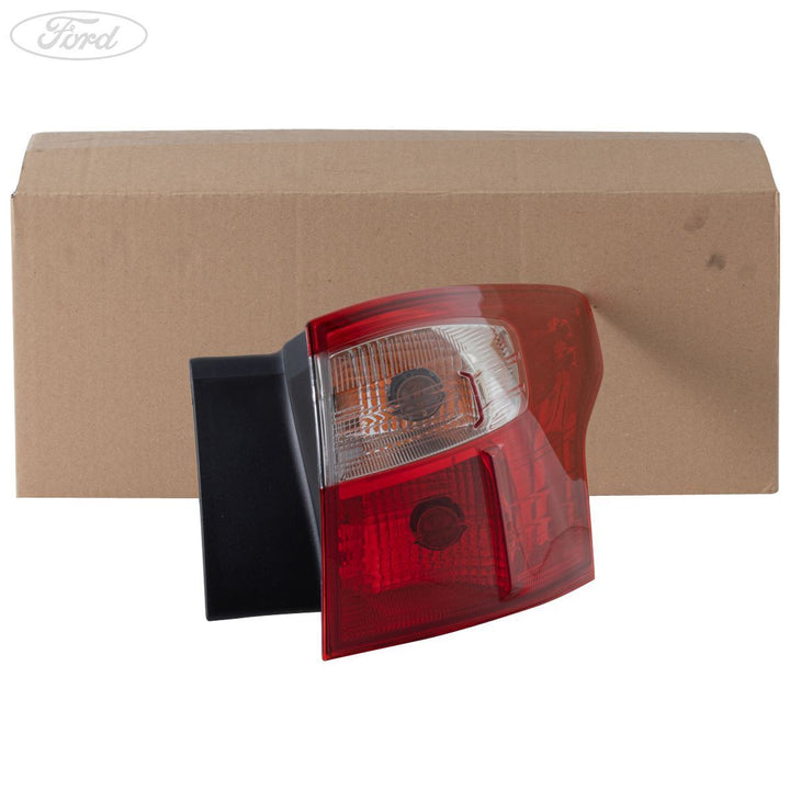 Focus Kombi Mk3 hinten rechts Rücklicht Lampe Cluster