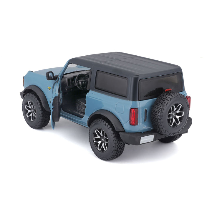 Maisto Ford Bronco Badlands Modellauto Blau 1:24