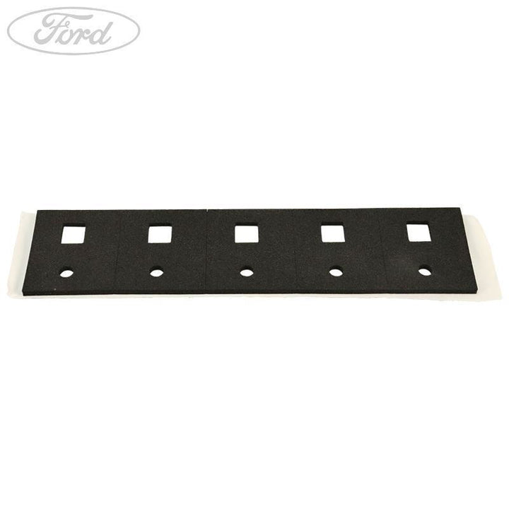 Original Ford  LADERAUMGRIFFPOLSTER 1534071