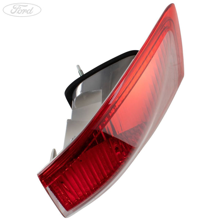 Kuga Mk1 Außen rechts hinten Rücklicht Lampe Cluster