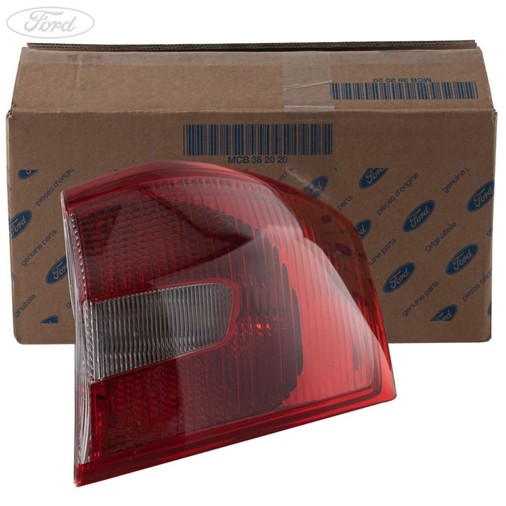 Kuga Mk1 Außen rechts hinten Rücklicht Lampe Cluster