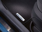 Original Ford Kuga 2008-2012 Velours-Teppichfußmatten vorne, schwarz