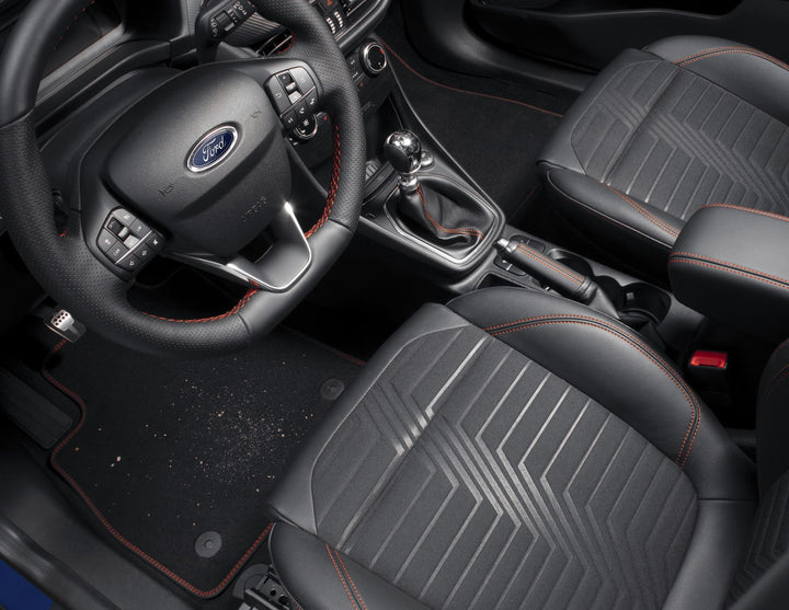 Original Ford Puma & Fiesta Velours-Teppichfußmatten vorne, schwarz, rote Nähte