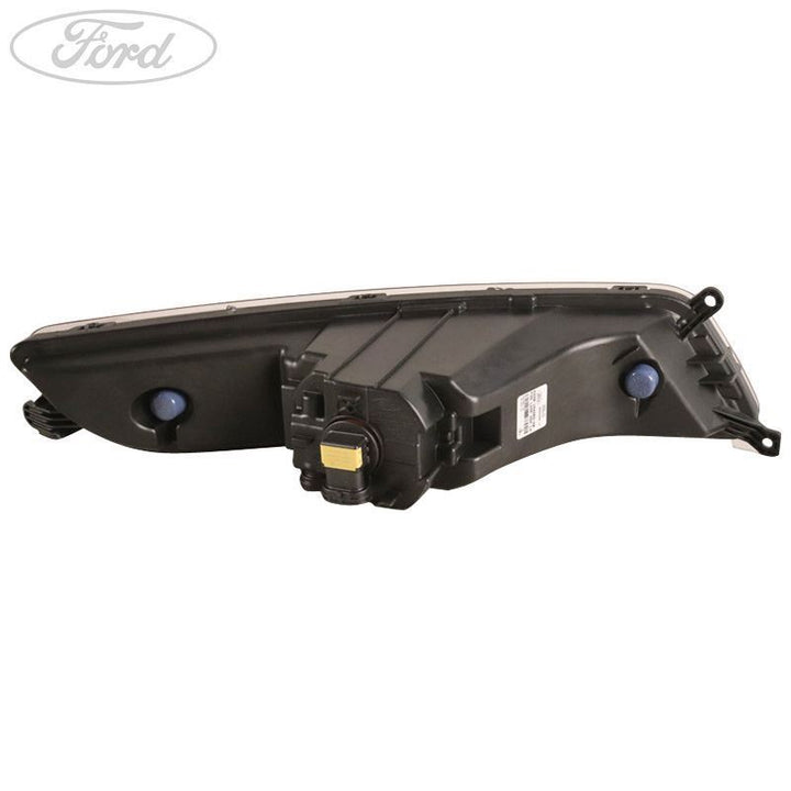 vorne links Nebelscheinwerfer