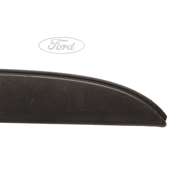 Ford Focus 2011-2019 Windschutzscheiben-Dichtungszierleiste rechts 1796560