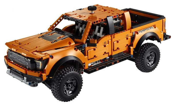LEGO Technic Ford F-150 Raptor.