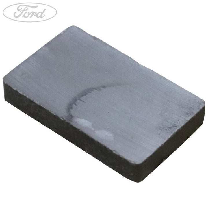 Original Ford Magnet 5107966