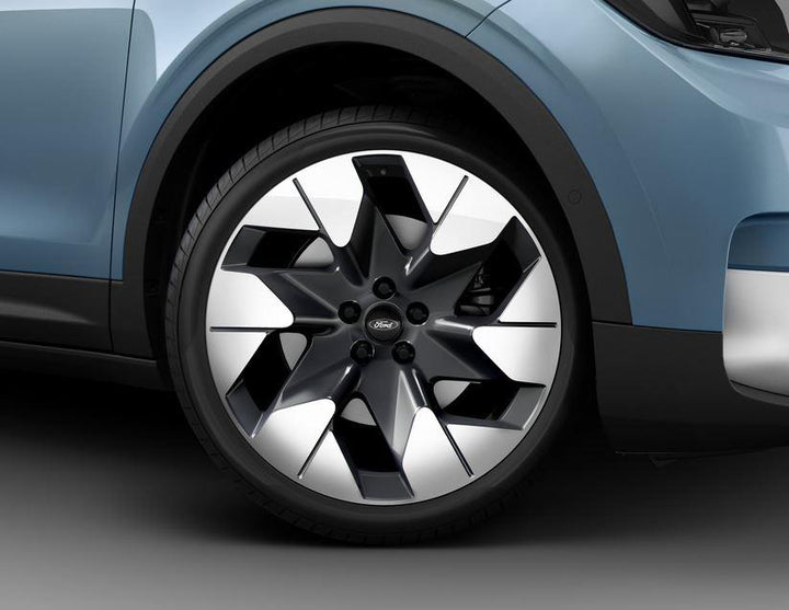 Ford All-Electric Explorer 20 Zoll Winterkompletträder
Vorne: 235/50 R20 104 T XL & Hinten: 255/45 R20 105 T XL
Nokian Reifen